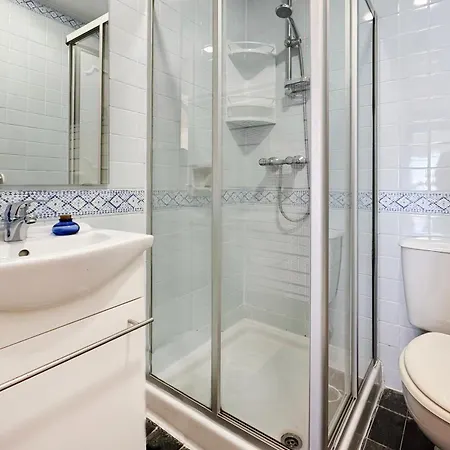 Seaside Paradise - Walk In, 5 Meters To The Ocean Appartamento